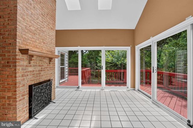 9105 OAK CHASE CT, Fairfax Station, VA 22039