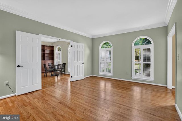 9105 OAK CHASE CT, Fairfax Station, VA 22039