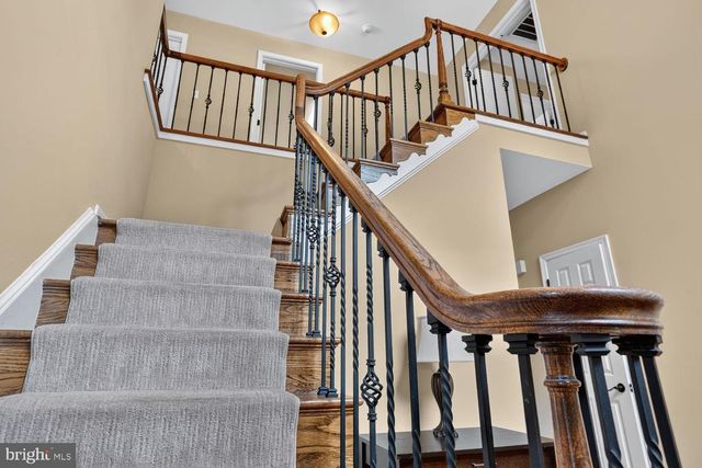 9105 OAK CHASE CT, Fairfax Station, VA 22039