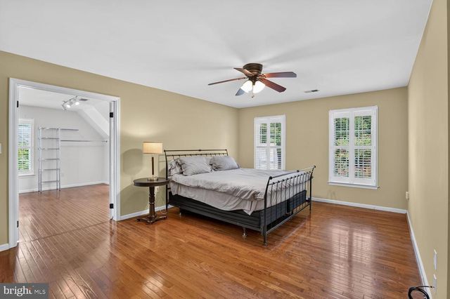 9105 OAK CHASE CT, Fairfax Station, VA 22039