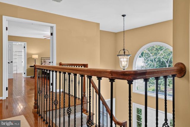 9105 OAK CHASE CT, Fairfax Station, VA 22039