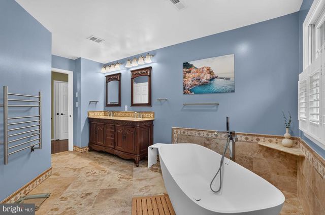 9105 OAK CHASE CT, Fairfax Station, VA 22039