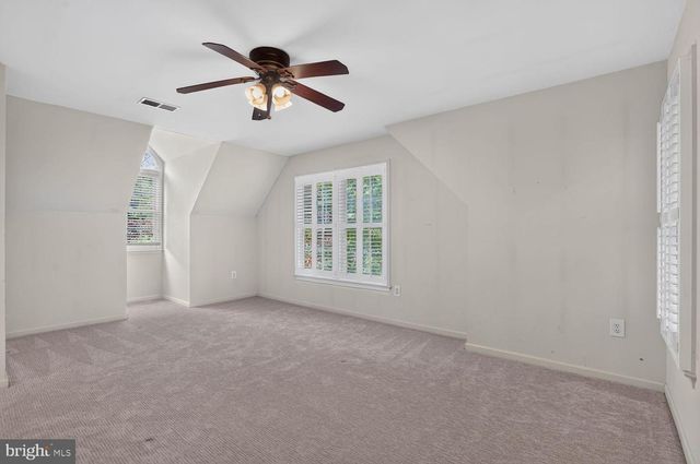 9105 OAK CHASE CT, Fairfax Station, VA 22039