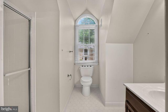 9105 OAK CHASE CT, Fairfax Station, VA 22039