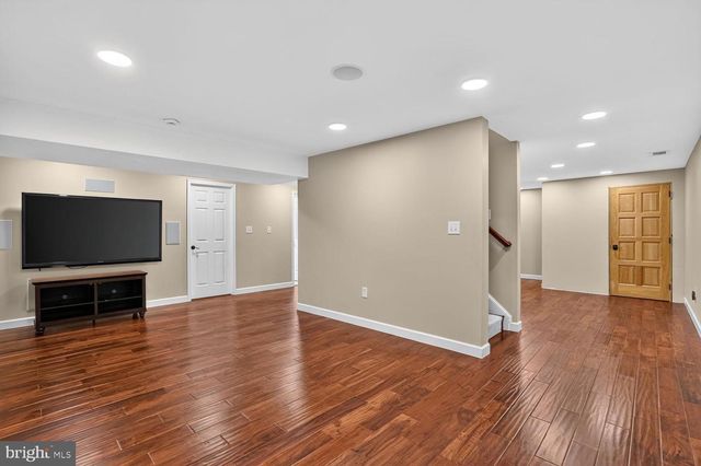 9105 OAK CHASE CT, Fairfax Station, VA 22039