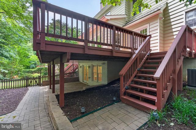 9105 OAK CHASE CT, Fairfax Station, VA 22039