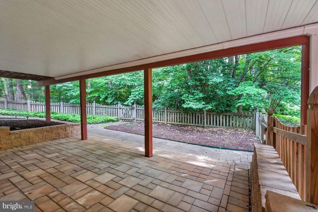 9105 OAK CHASE CT, Fairfax Station, VA 22039