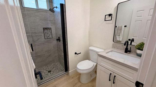 5417 Elk Hollow Ct, Elk Grove, CA 95758