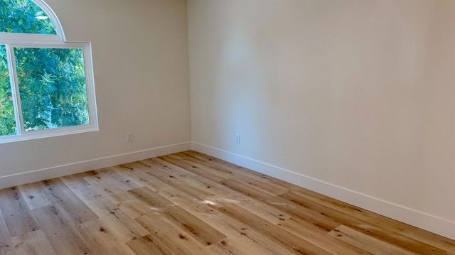 5417 Elk Hollow Ct, Elk Grove, CA 95758