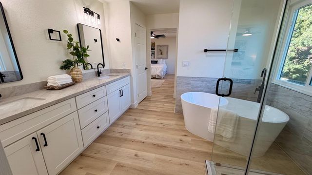 5417 Elk Hollow Ct, Elk Grove, CA 95758