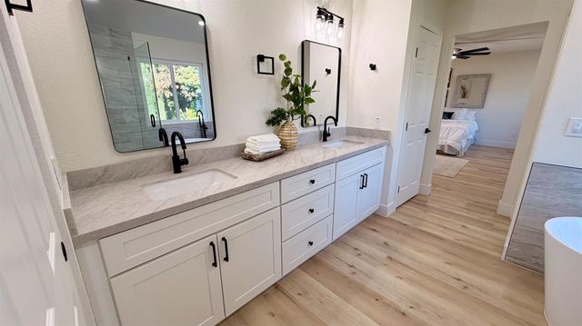 5417 Elk Hollow Ct, Elk Grove, CA 95758