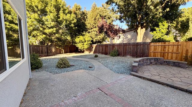 5417 Elk Hollow Ct, Elk Grove, CA 95758