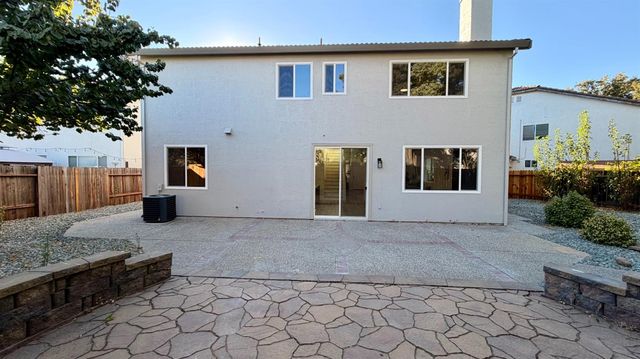 5417 Elk Hollow Ct, Elk Grove, CA 95758