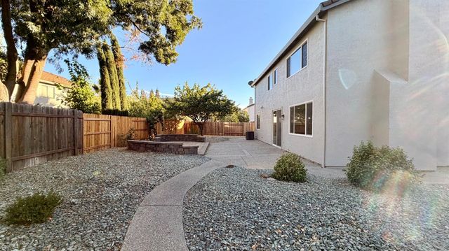 5417 Elk Hollow Ct, Elk Grove, CA 95758