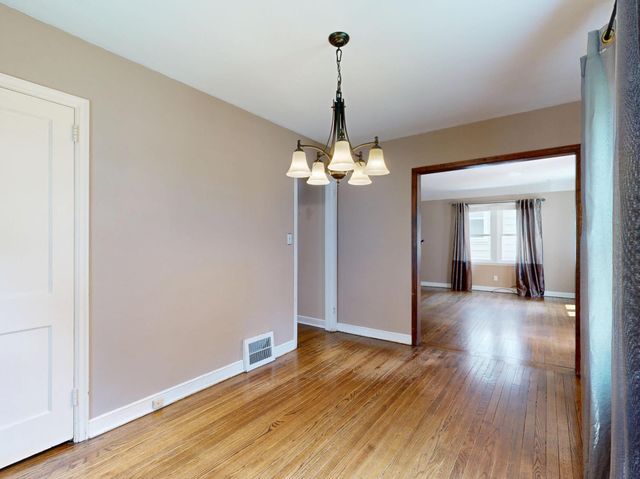 1945 Nevada Avenue E, Saint Paul, MN 55119