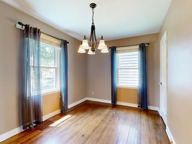 1945 Nevada Avenue E, Saint Paul, MN 55119