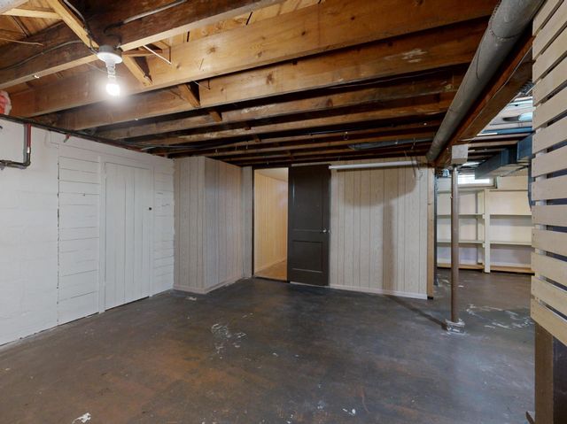 1945 Nevada Avenue E, Saint Paul, MN 55119