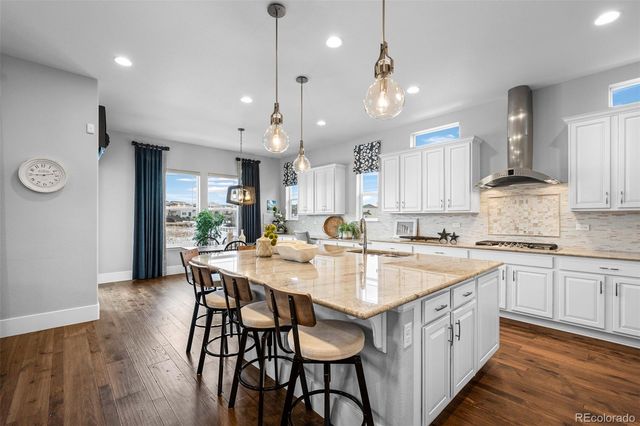 7190 S Riverwood Way, Aurora, CO 80016