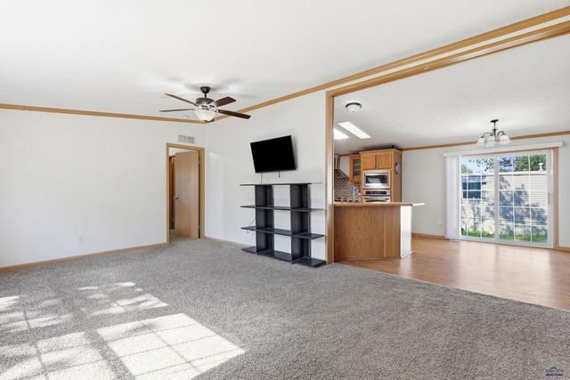 1702 E HWY 44, Rapid City, SD 57703