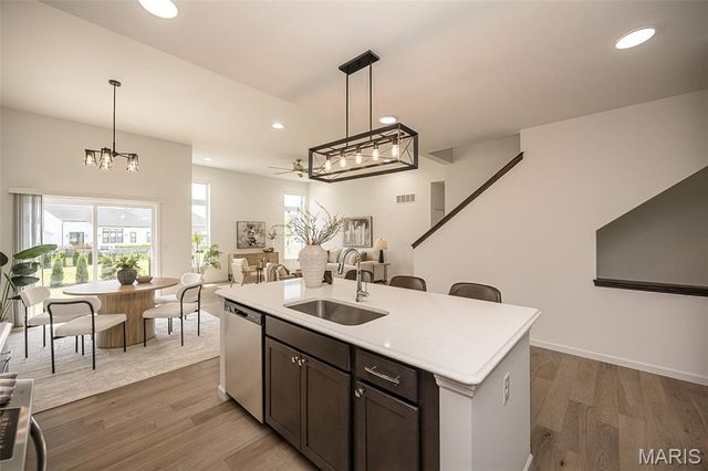 223 Randlin Drive, O'fallon, MO 63367
