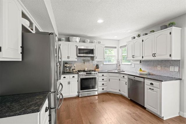 21719 W 51ST Terrace, Shawnee, KS 66226