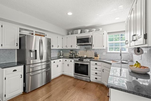 21719 W 51ST Terrace, Shawnee, KS 66226