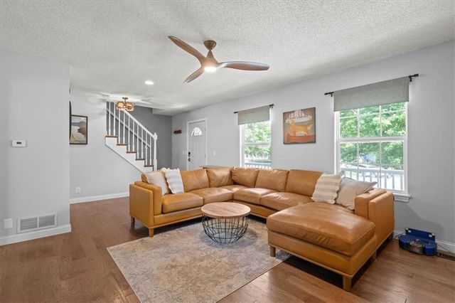 21719 W 51ST Terrace, Shawnee, KS 66226