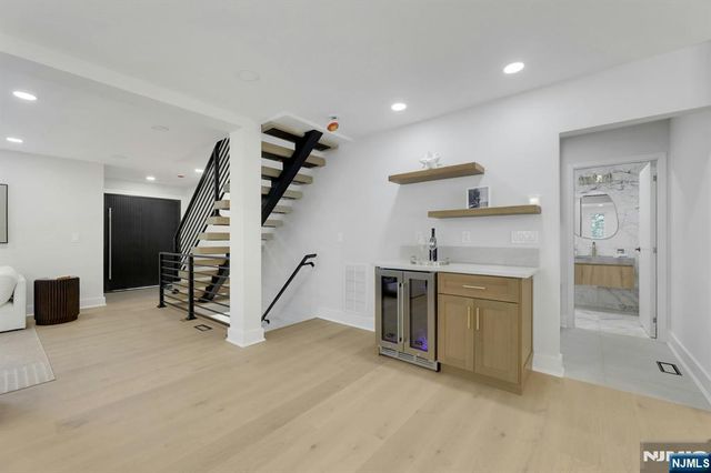 279 Jefferson Avenue, Cresskill, NJ 07626