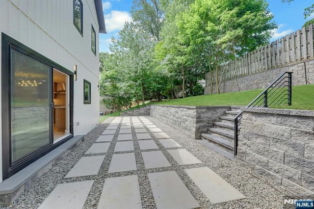 279 Jefferson Avenue, Cresskill, NJ 07626