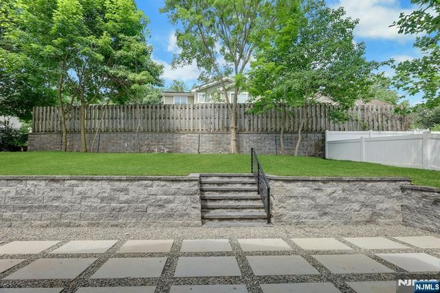 279 Jefferson Avenue, Cresskill, NJ 07626