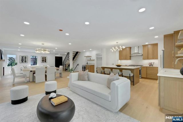279 Jefferson Avenue, Cresskill, NJ 07626