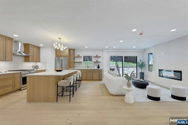 279 Jefferson Avenue, Cresskill, NJ 07626