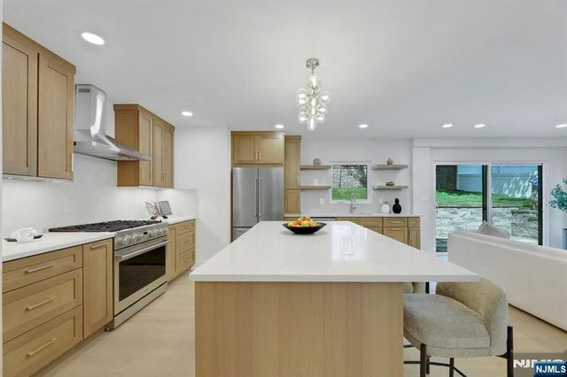 279 Jefferson Avenue, Cresskill, NJ 07626