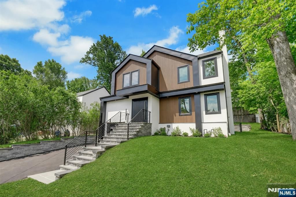 279 Jefferson Avenue, Cresskill, NJ 07626