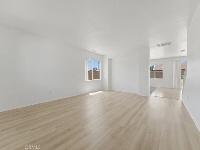 6054 W Avenue K1 Avenue, Lancaster, CA 93536