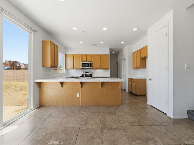 6054 W Avenue K1 Avenue, Lancaster, CA 93536