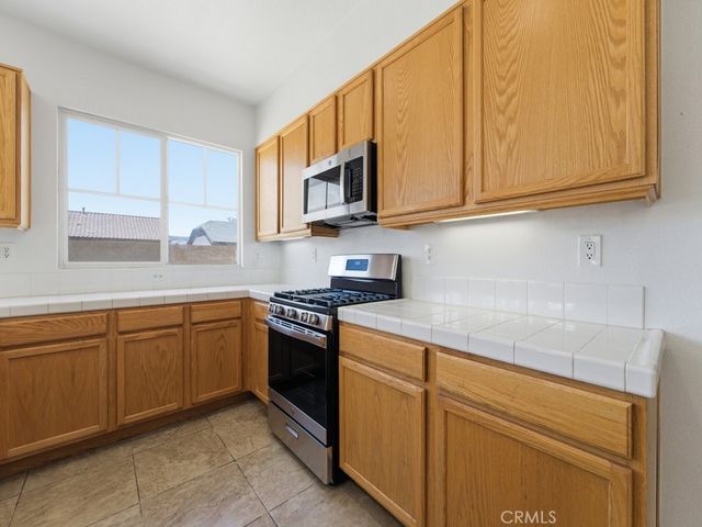6054 W Avenue K1 Avenue, Lancaster, CA 93536