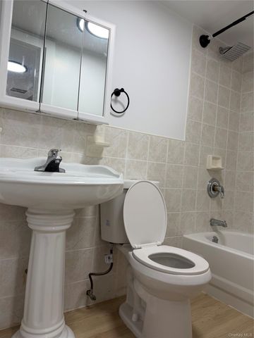 119 W 227th Street, Bronx, NY 10463