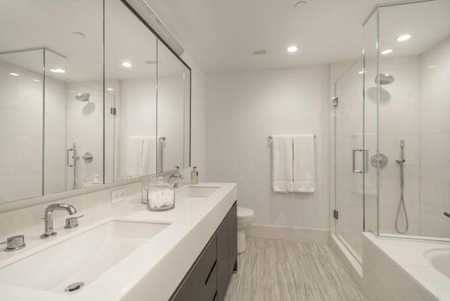 100 Lovejoy Wharf 8C, Boston, MA 02114