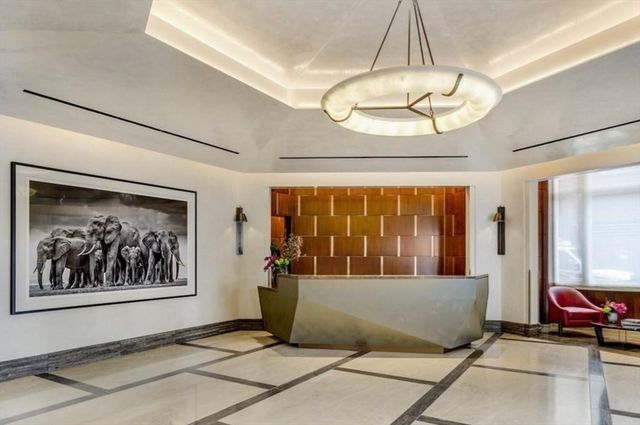 100 Lovejoy Wharf 8C, Boston, MA 02114