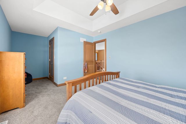 311 W Frontier Drive, Minooka, IL 60447