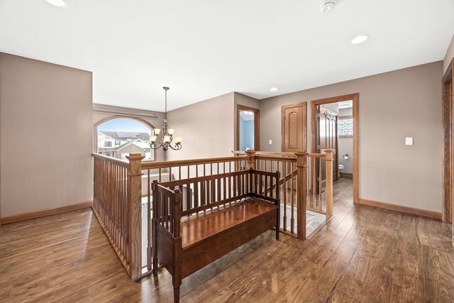 311 W Frontier Drive, Minooka, IL 60447