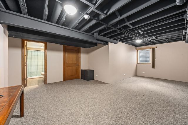 311 W Frontier Drive, Minooka, IL 60447