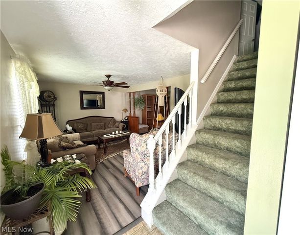 9625 Brayes Manor Drive, Mentor, OH 44060
