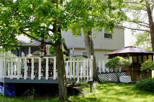9625 Brayes Manor Drive, Mentor, OH 44060