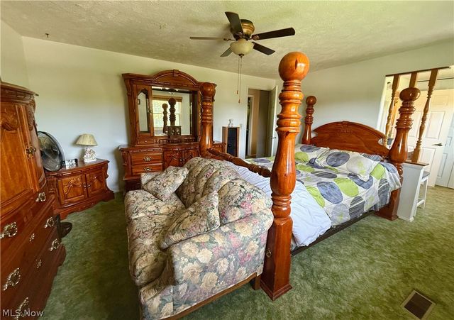 9625 Brayes Manor Drive, Mentor, OH 44060