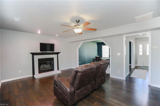 939 Coach TRL, Newport News, VA 23608