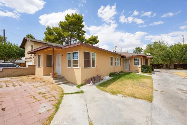317 W Kildare Street, Lancaster, CA 93534