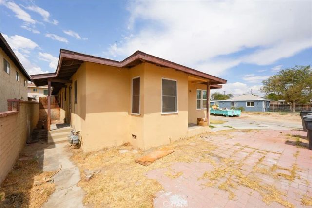 317 W Kildare Street, Lancaster, CA 93534