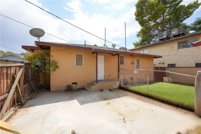 317 W Kildare Street, Lancaster, CA 93534